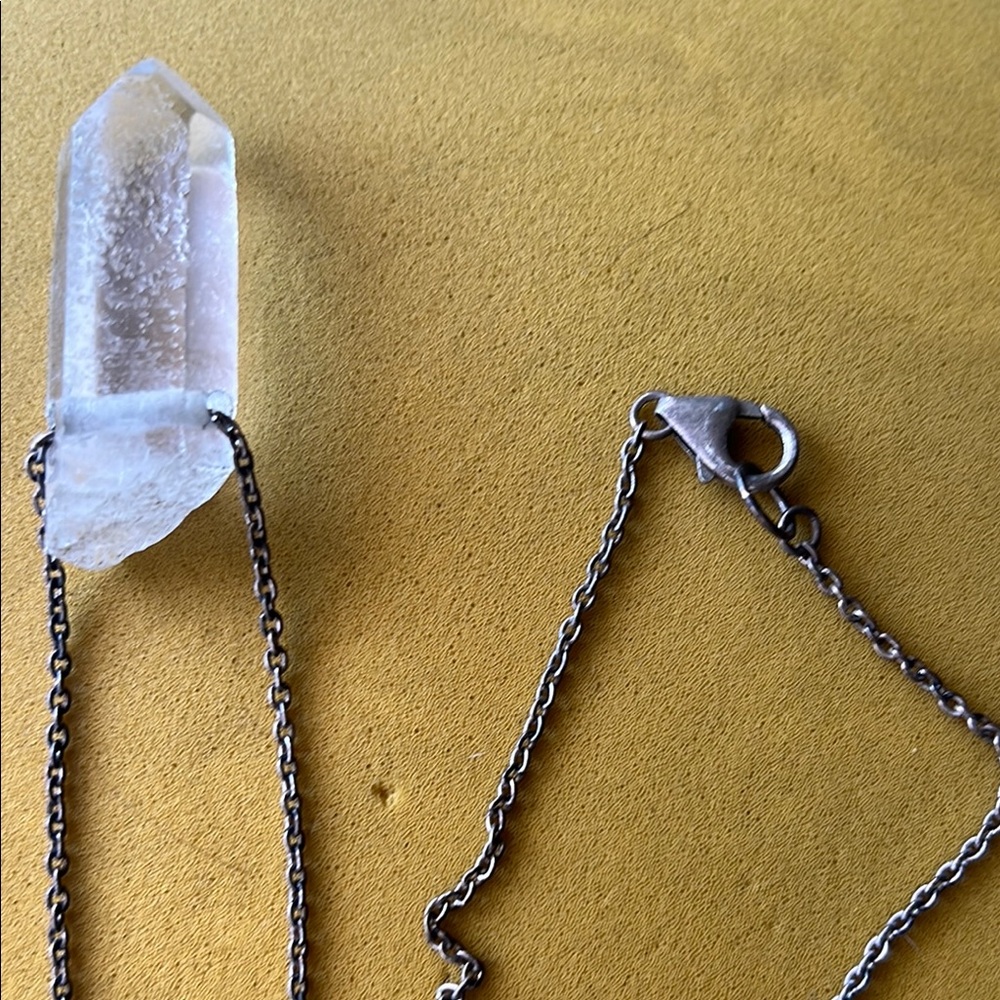 Crystal-like Pendant Necklace - Picture 3 of 10